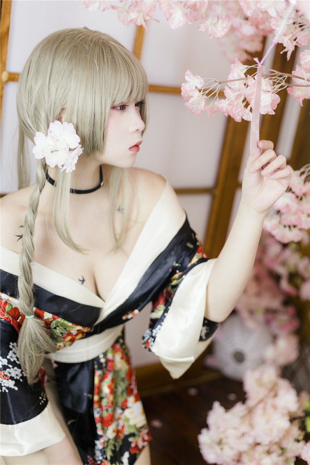 91爆料夜色禁情私享录:在91吃瓜现场,91大神与91视频联手呈现撩人禁断火花