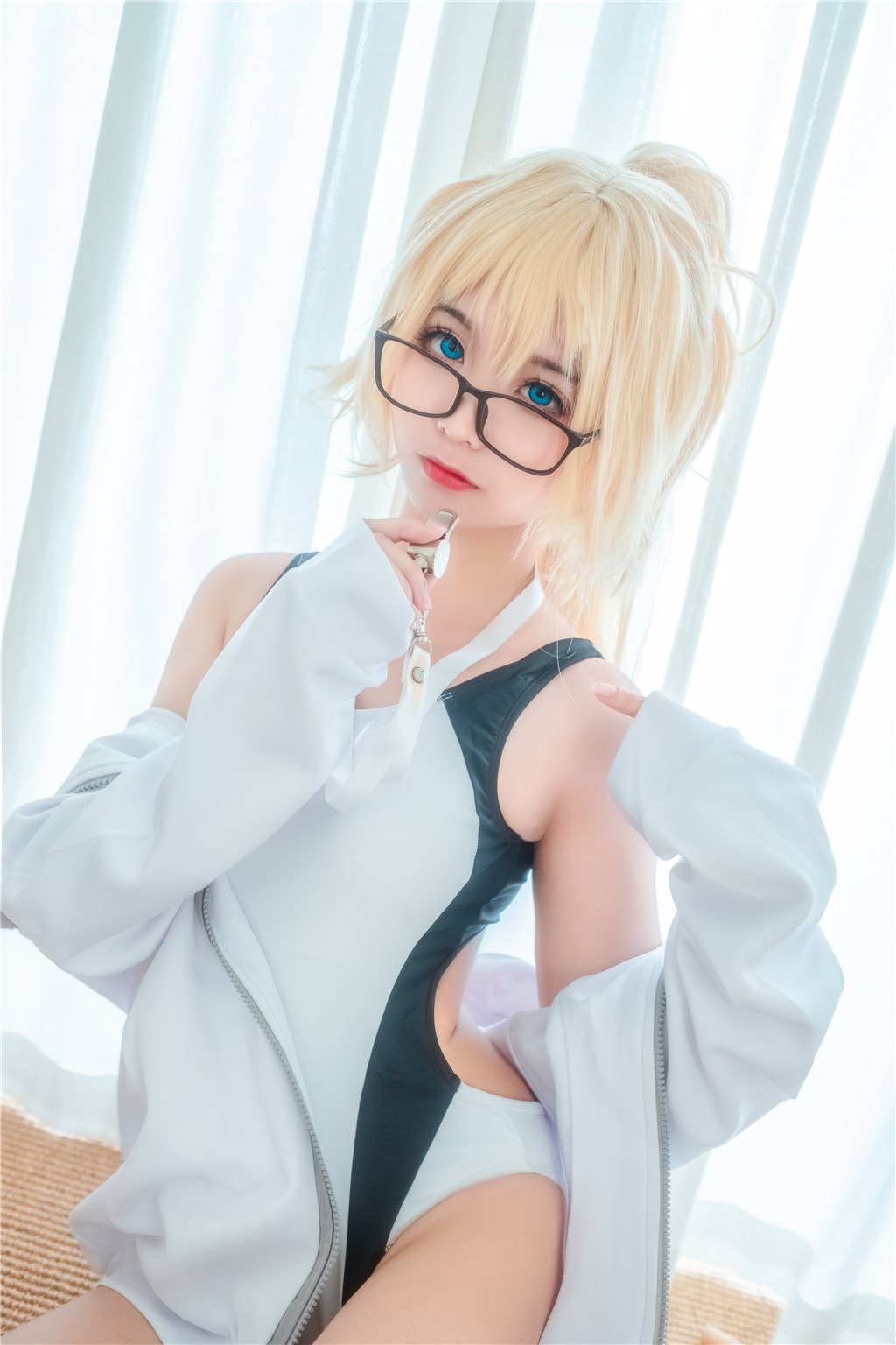 黑料吃瓜网夜魅影：记录夜色中每一道撩人黑料背后的极致诱惑